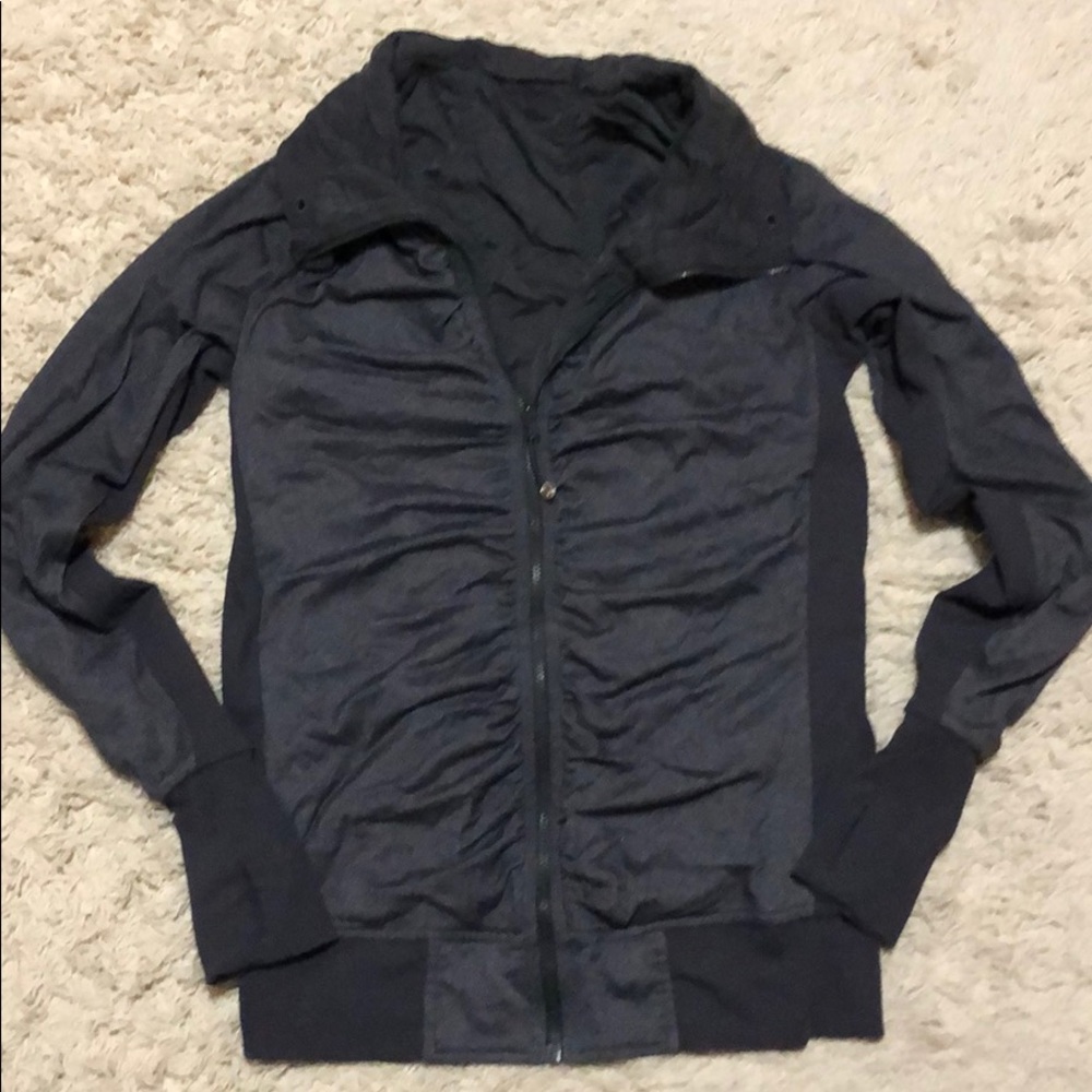 Lululemon grey jacket